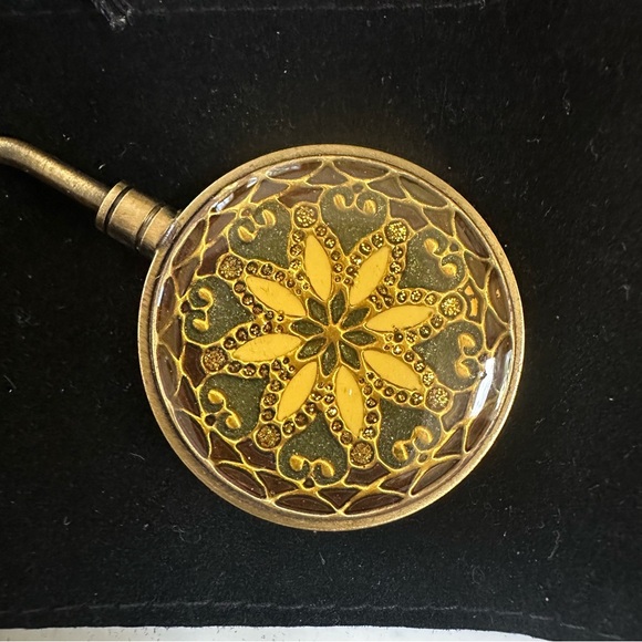 Elegant Gold and Black Purse Hook - Picture 3 of 5